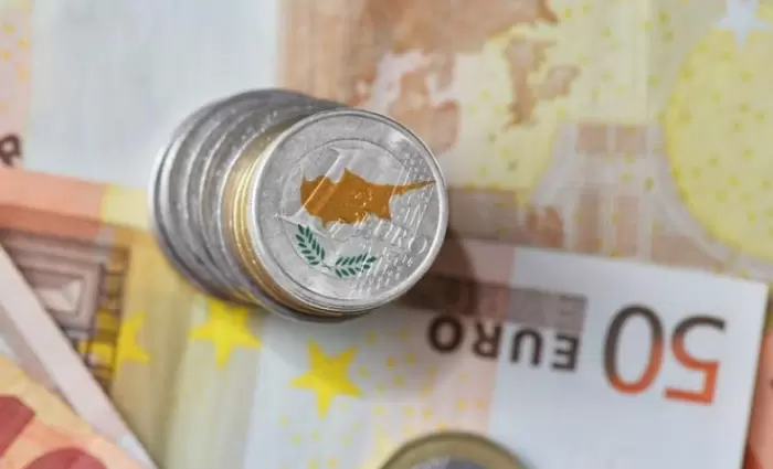 Στο 66% του ΑΕΠ το χρέος των νοικοκυριών, στο 133% των εταιρειών