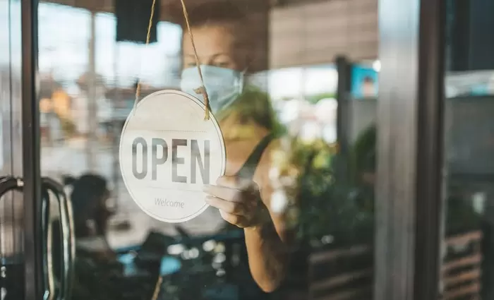 Αυτές είναι οι οδηγίες του Υπ. Υγείας για το SafePass σε κλειστούς χώρους