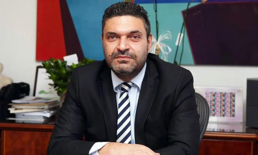 ΥΠΟΙΚ: Η Βουλή δίδει συνέχεια στον επικίνδυνο άκρατο λαϊκισμό