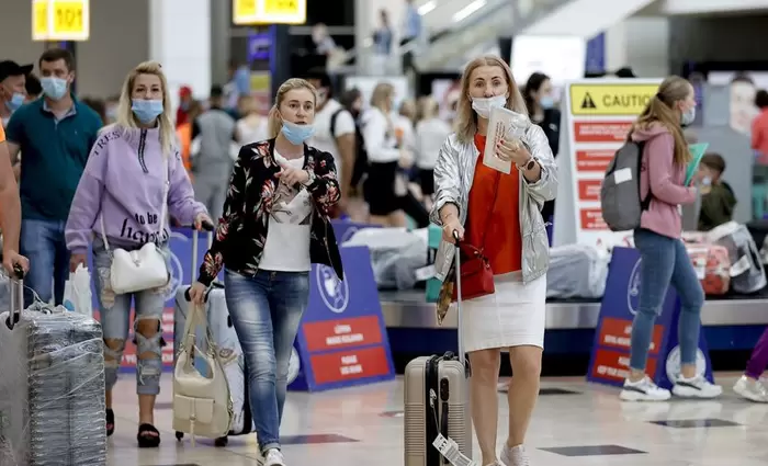 Τρεμάμενη αισιοδοξία για Ρώσους τουρίστες