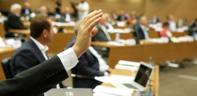 Ψήνεται το νομοσχέδιο περί καταχρηστικών ρητρών των Τραπεζών