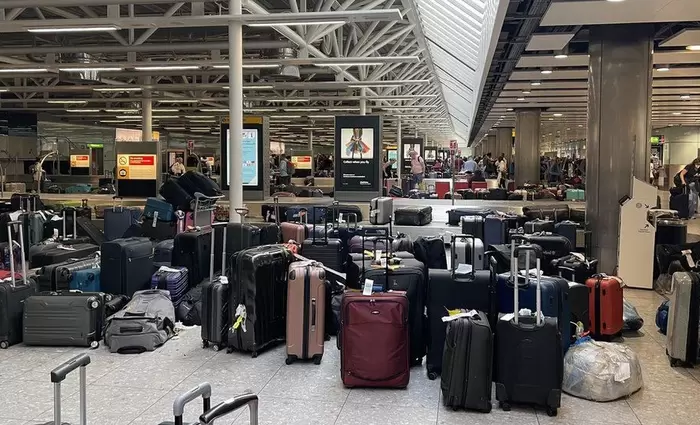 Πόσα κερδίζουν οι αεροπορικές από τα τέλη αποσκευών