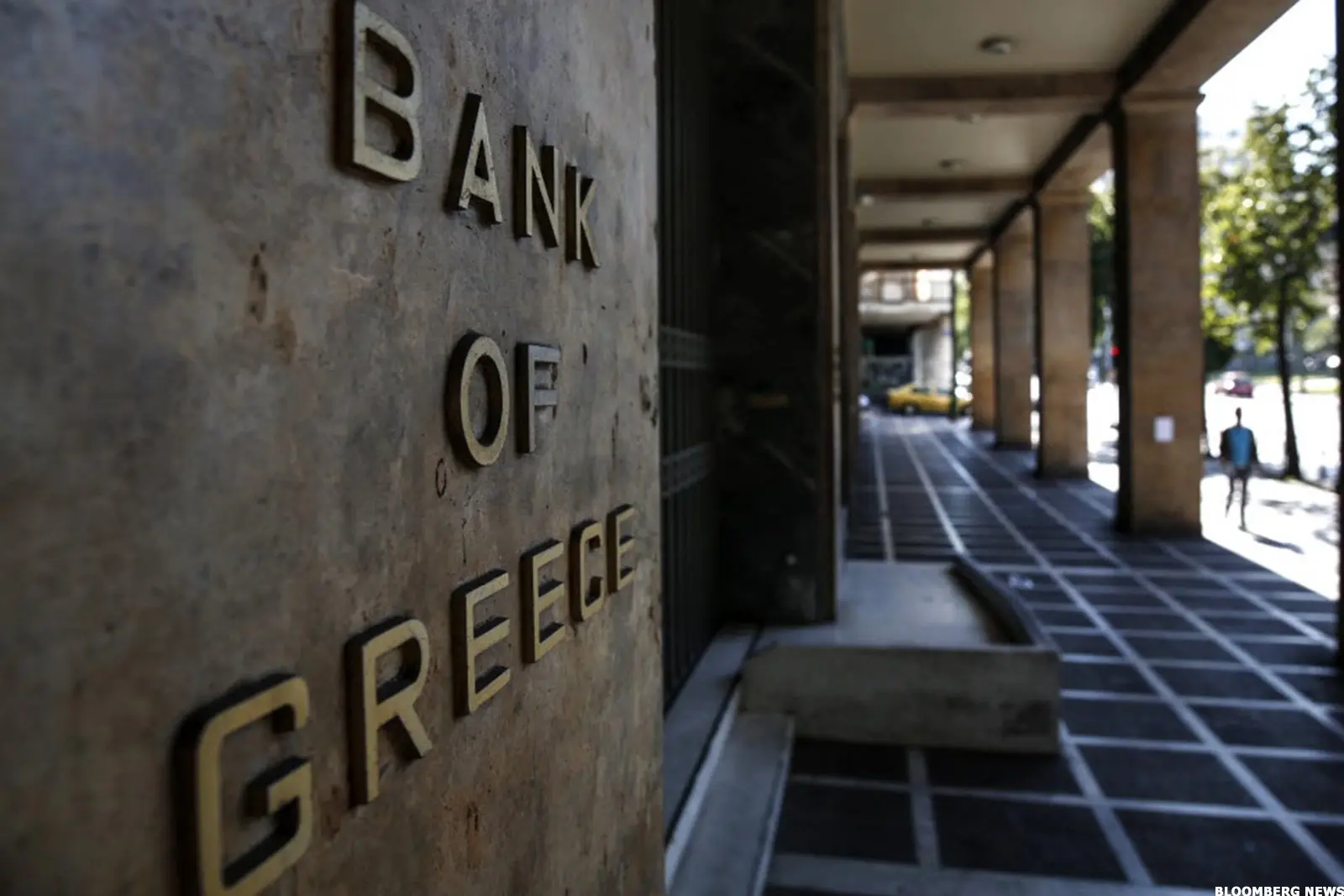 Handelsblatt: Φόβοι για νέα τραπεζική κρίση σε Ελλάδα και Ιταλία