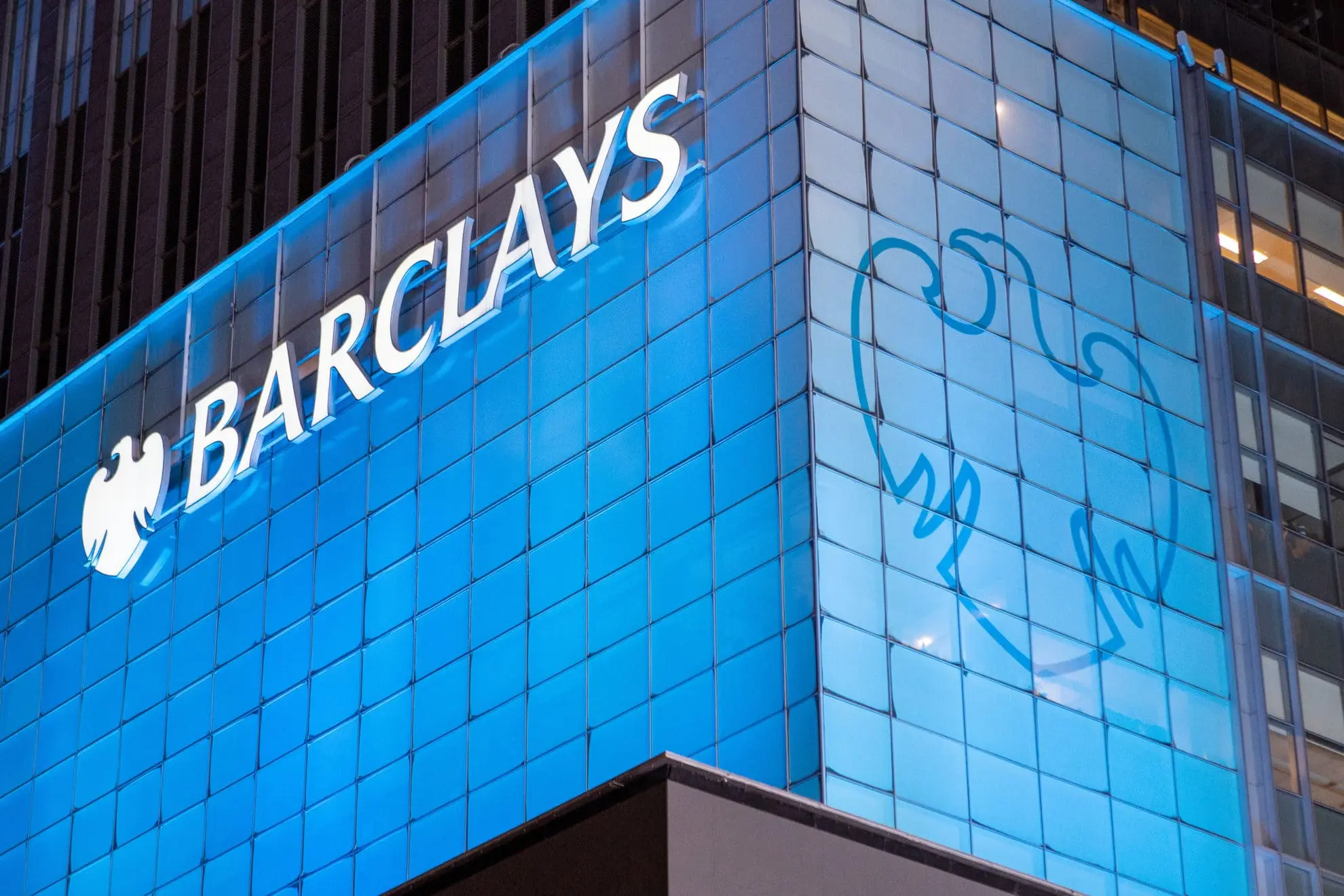 Barclays: Κέρδη ρεκόρ 3,34 δισ. το β’ τρίμηνο με ώθηση από buyback και αναδιάρθρωση
