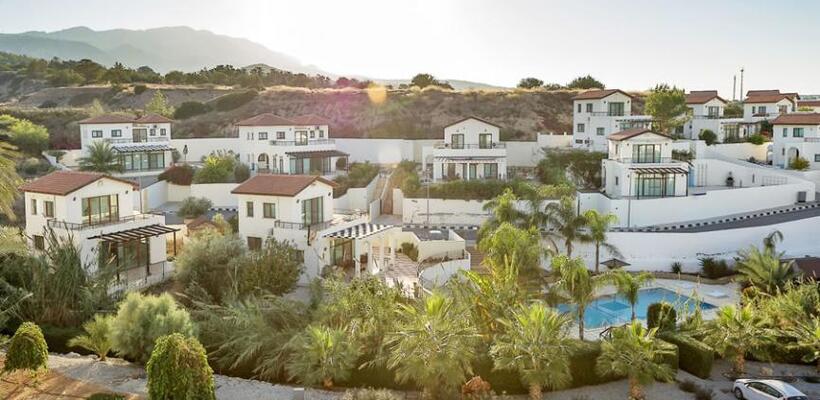 Εκατοντάδες ξένοι επενδυτές αγοράζουν ακίνητα στα κατεχόμενα