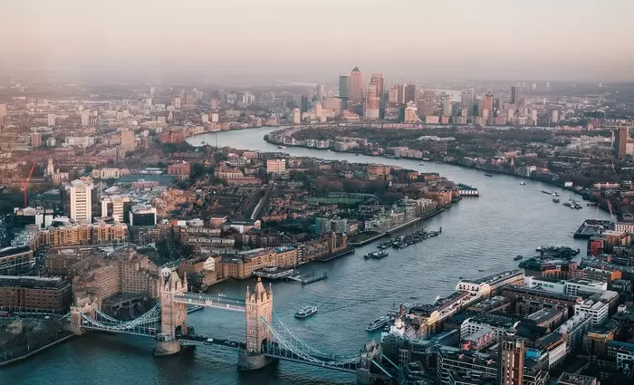 Consulco: Νέο επενδυτικό προϊόν του London Credit Fund με εξασφάλιση εμπορικά ακίνητα στο ΗΒ