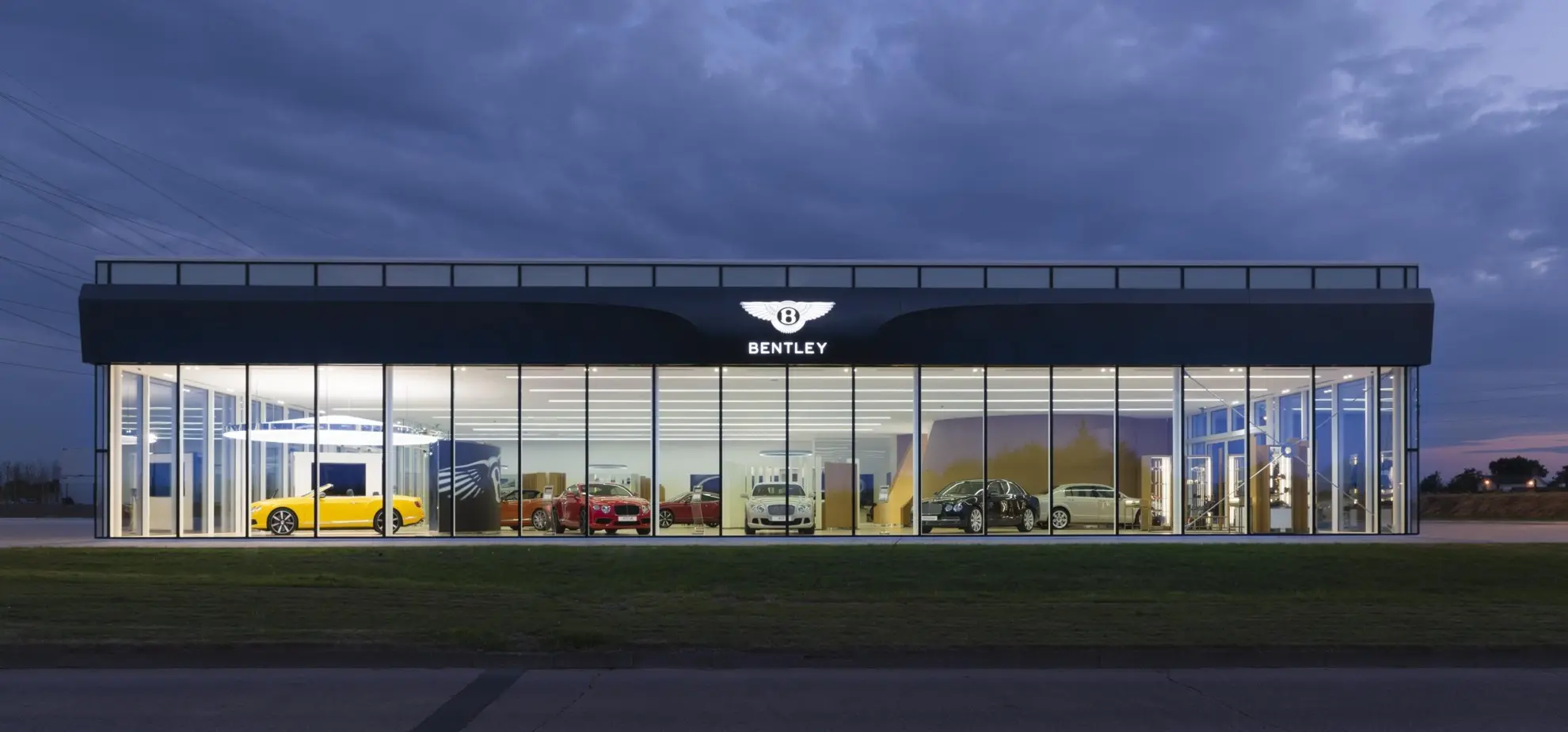 Σε απολύσεις 1.000 εργαζομένων προχωρά η Bentley