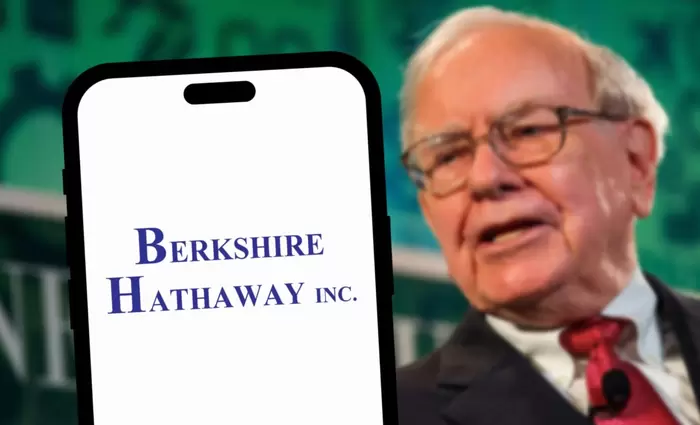 Berkshire Hathaway: Μεγάλη αναδιάταξη στις κορυφαίες θέσεις ενόψει της αποχώρησης Μπάφετ