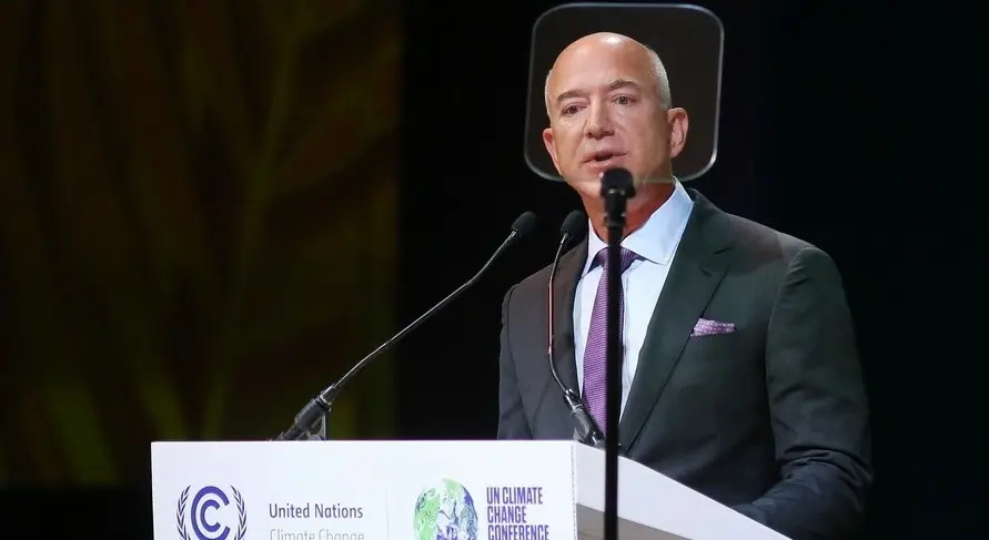 Μπέζος: Νέα επενδυτική πρωτοβουλία για ΑΠΕ σε αναπτυσσόμενες χώρες ύψους $7,5 δισ.