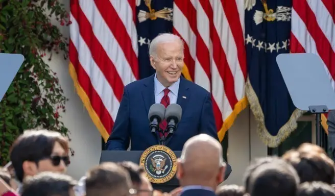 Τζο Μπάιντεν: Το χρονικό μιας προδιαγεγραμμένης πτώσης