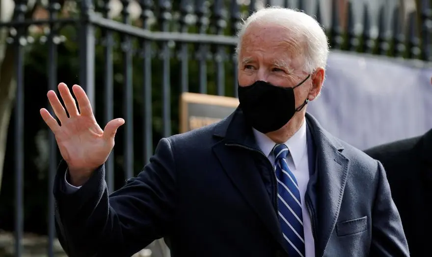 Στη G7, ο πρόεδρος Μπάιντεν θα υποσχεθεί $4 δισεκ. στον COVAX