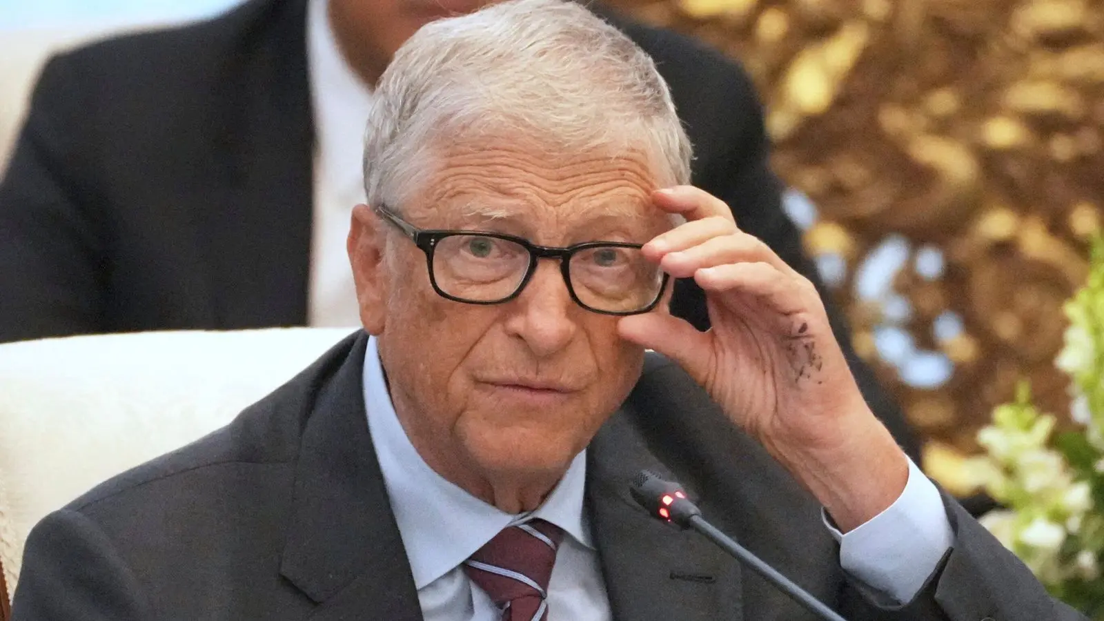 Τα μυστηριώδη μαθηματικά πίσω από την υπόσχεση του Μπιλ Γκέιτς