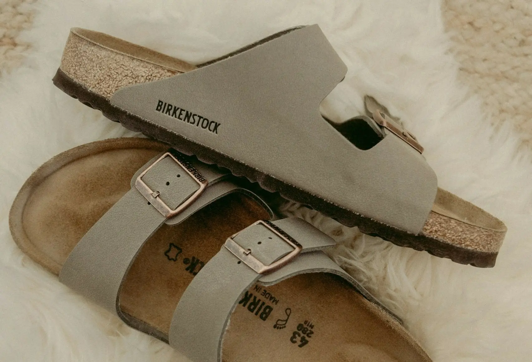 Birkenstock: Ρεκόρ ζήτησης και υψηλότερες προβλέψεις για τις πωλήσεις