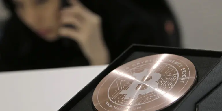 Κατάσχεσαν από απατεώνα bitcoin αξίας €50 εκατ. αλλά δεν τους δίνει τον κωδικό!