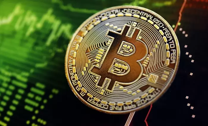 Το Bitcoin σπάει το φράγμα των $120.000 με ώθηση από ETF και Τραμπ