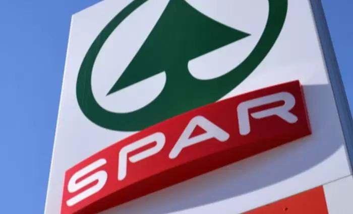 Τα τμήματα τροφίμων στα Debenhams Central και Olympia εντάσσονται στην SPAR