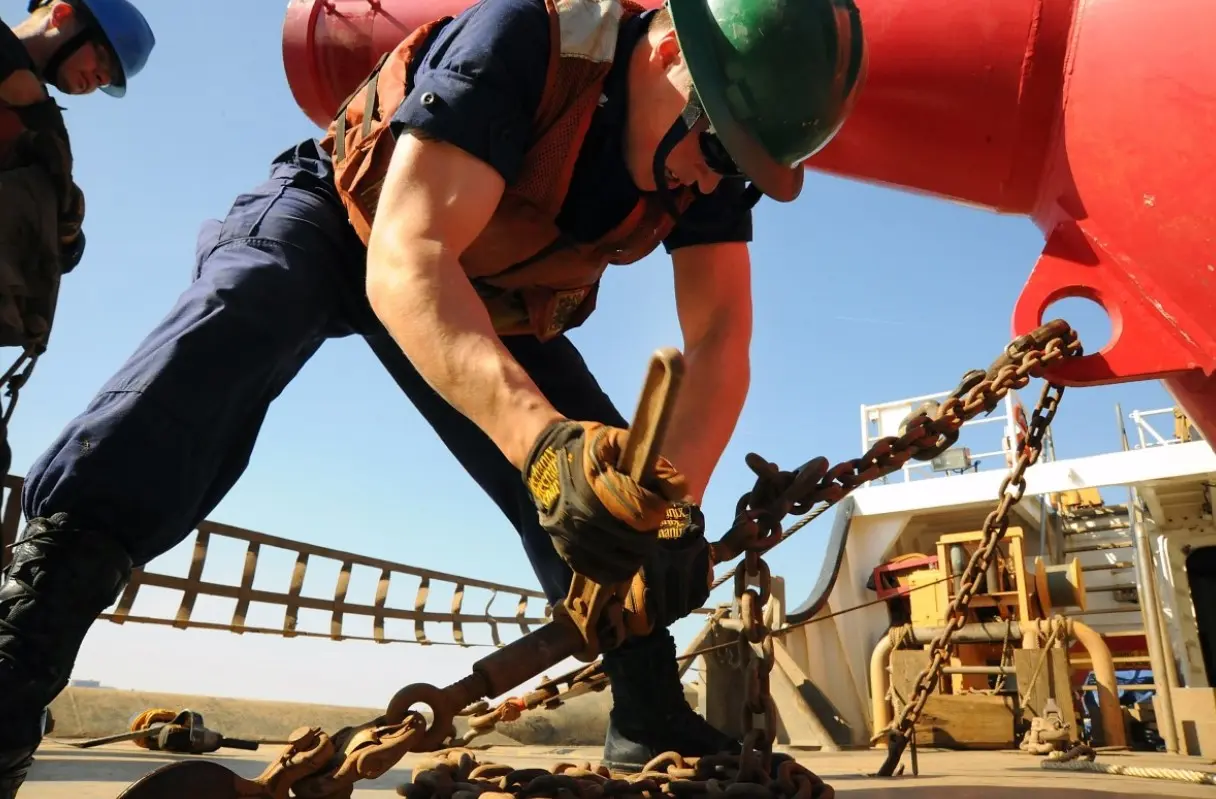 Το 22% όσων γεννήθηκαν εκτός ΕΕ δουλεύουν με προσωρινή σύμβαση