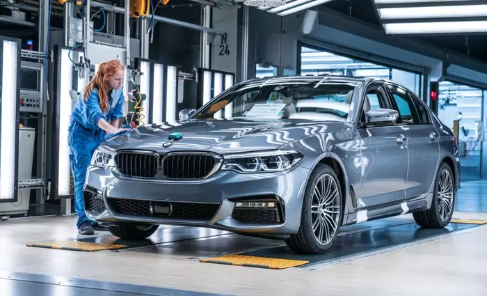 Η BMW παρουσιάζει τη νέα γενιά «έξυπνων» EVs με στόχο την κινεζική αγορά