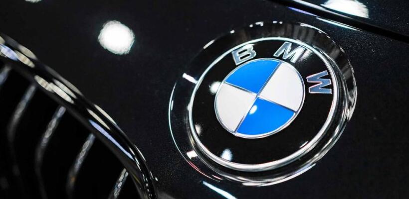 Βυθίζονται οι πωλήσεις αυτοκινήτων της BMW