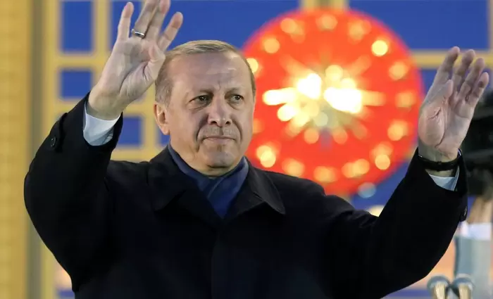 FT: Οι Άραβες συνεχίζουν να ψηφίζουν Ερντογάν