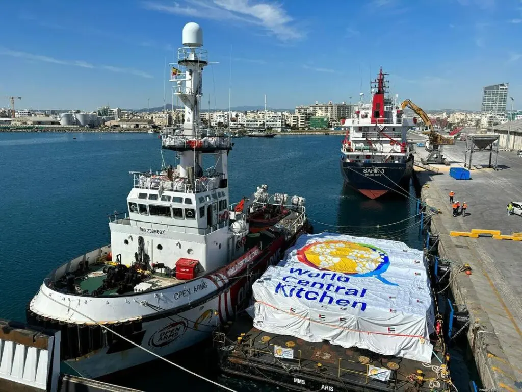 «Ένεση» $15 εκατομμυρίων από Ηνωμένα Αραβικά Εμιράτα στο «Αμάλθεια»