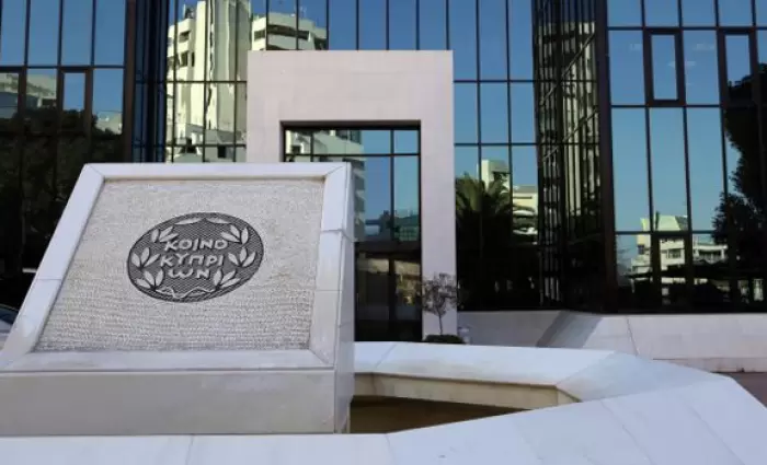 Σε επιφυλακή το ΥΠΟΙΚ μετά τις φήμες για πώληση μεριδίου της Τρ. Κύπρου