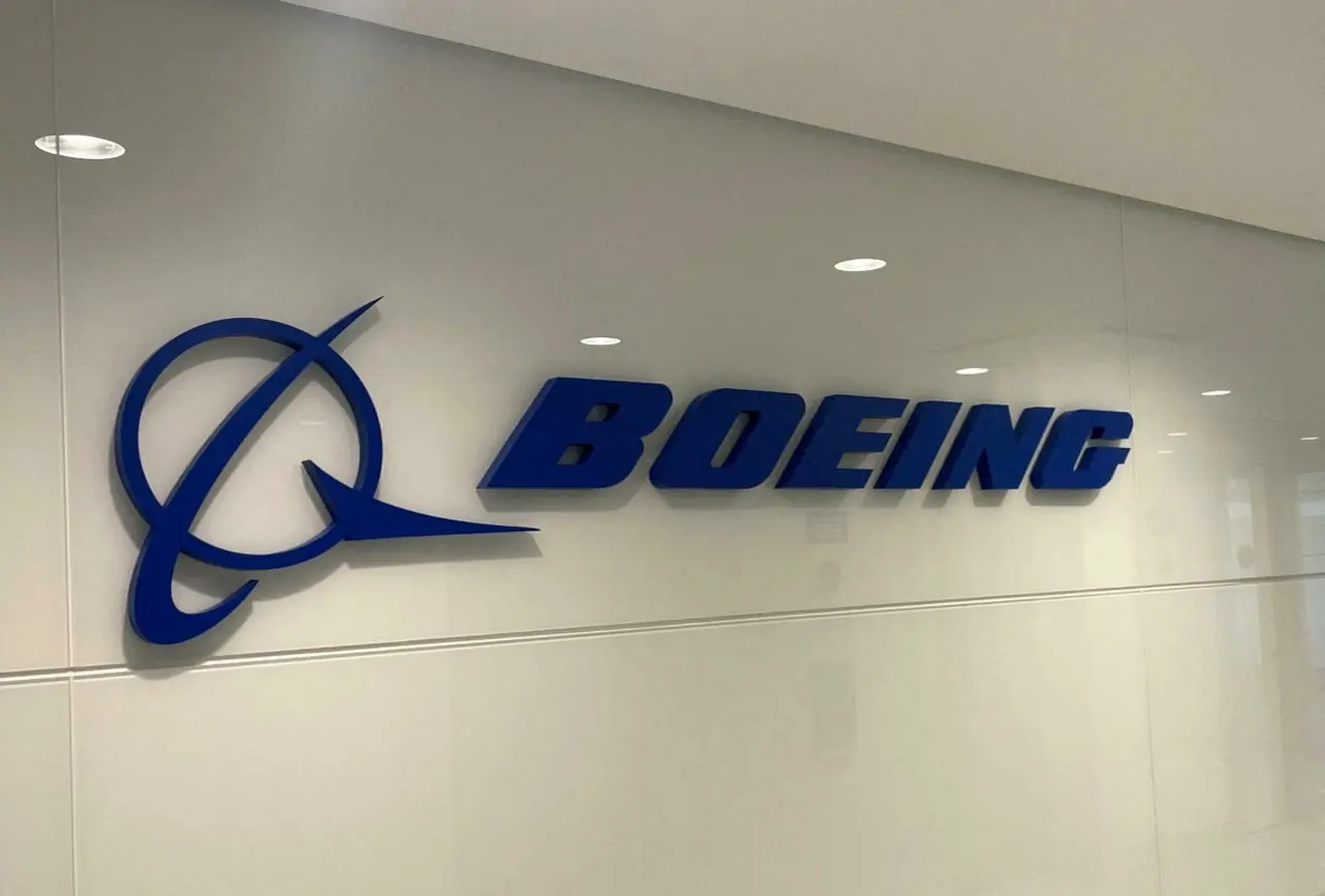 Αεροσυνοδοί μηνύουν τη Boeing για σωματικές και ψυχολογικές βλάβες