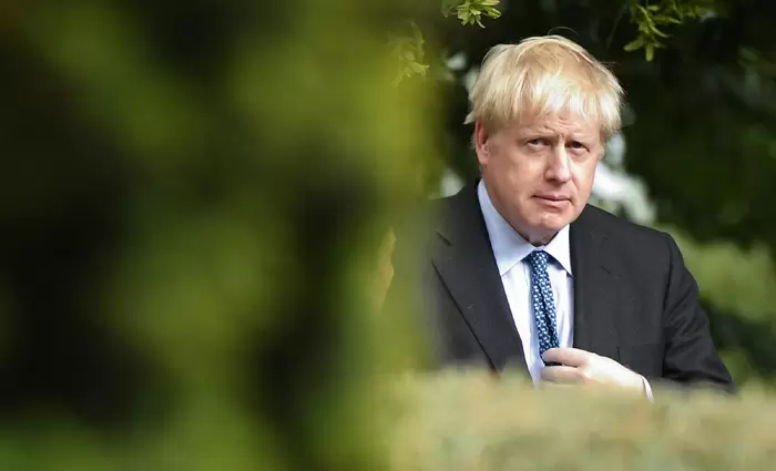 Πάει για παράταση το «ξεκλείδωμα» στη Βρετανία - Τι θα ανακοινώσει ο Τζόνσον