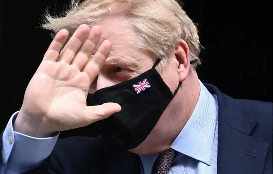 Στροφή στην Οικονομία από Τζόνσον - 