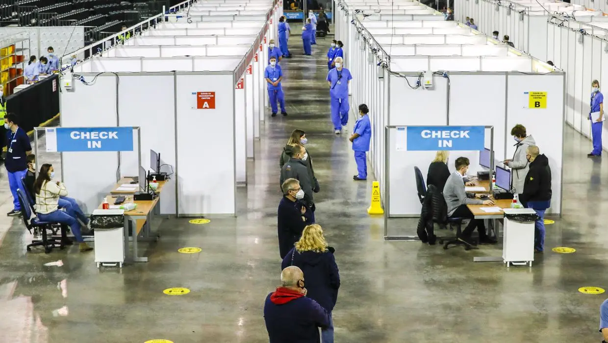 Η Ευρώπη σκληραίνει την στάση της με υποχρεωτικούς εμβολιασμούς