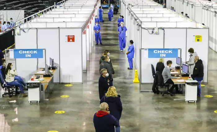 Η Ευρώπη σκληραίνει την στάση της με υποχρεωτικούς εμβολιασμούς