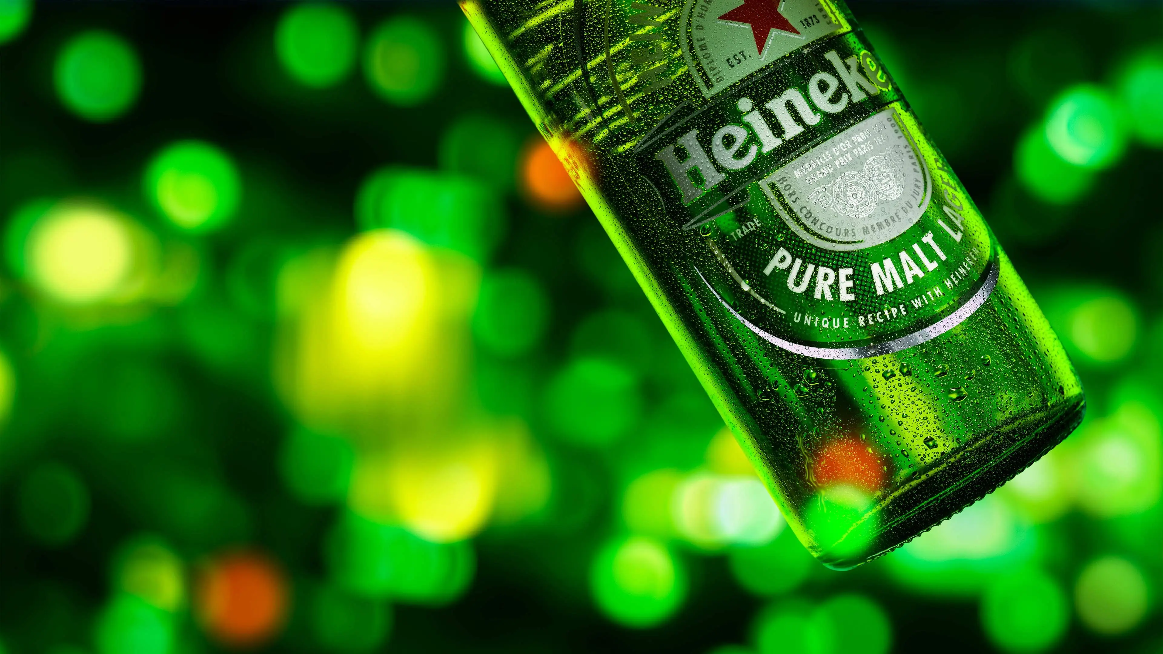 Heineken: Σταματά τις πωλήσεις μπύρας στη Ρωσία