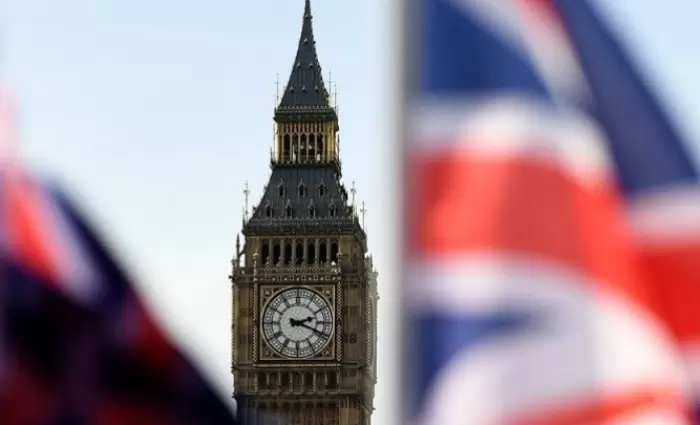 Βρετανία: Ανέβηκε στο 5,1% η ανεργία - Σενάρια μείωσης των επιτοκίων από την BoE