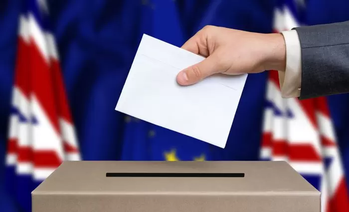 Η Μέι θα τάξει ψηφοφορία για καθυστέρηση του Brexit στους βουλευτές