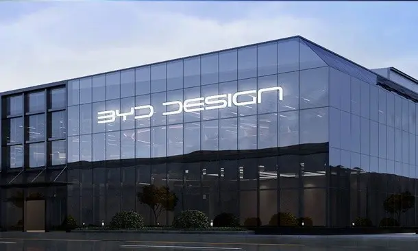 BYD: Παρέλαβε το 5ο οχηματαγωγό πλοίο με δυνατότητα μεταφοράς 9.200 οχημάτων