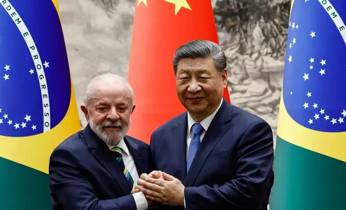 Σι Τζινπίνγκ: Καλεί σε ενότητα μπροστά στον 