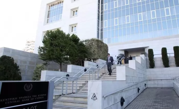ΣΥΠΡΟΔΑΤ και Κεντρική Τράπεζα συζήτησαν για τις υποχρεώσεις των τραπεζών