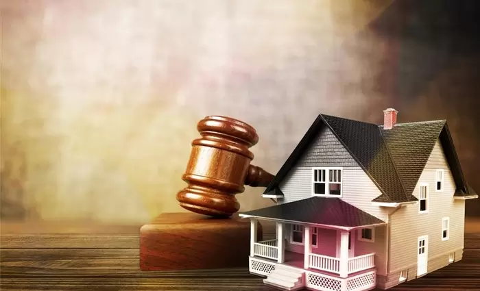 Ίσως...στην παράταση της αναστολής εκποιήσεων μέχρι τον Οκτώβρη