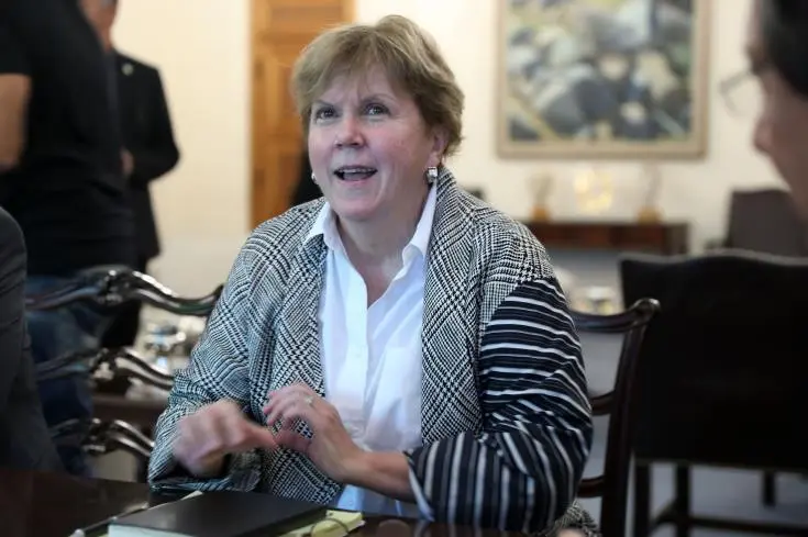 Μη εκτελεστική Σύμβουλος στην Shell η Λουτ