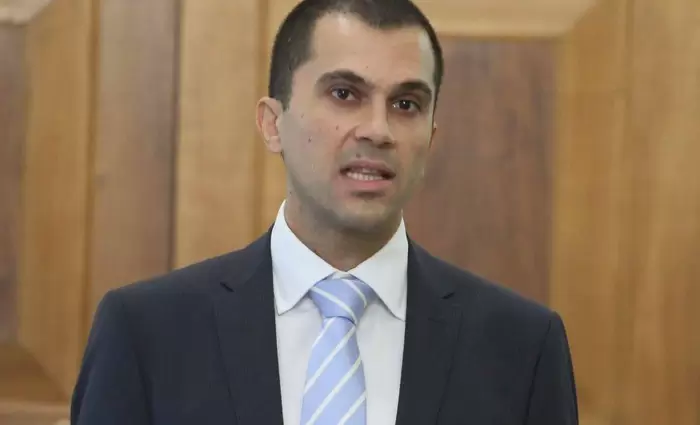 Επαφές με Λονδίνο και Μόσχα για τον τουρισμό