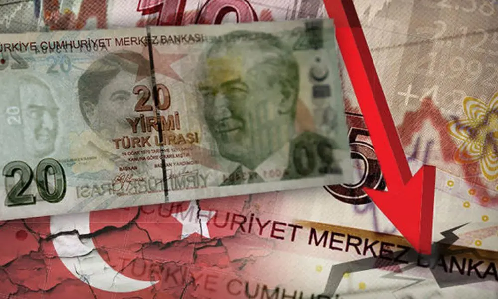 Ιστορική βουτιά λίρας έναντι του ευρώ - Ετοιμάζει 
