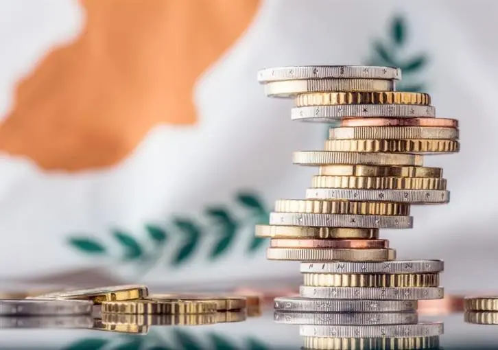 Σίγουρη μείωση της ανάπτυξης - Ανοικτό το ενδεχόμενο ύφεσης