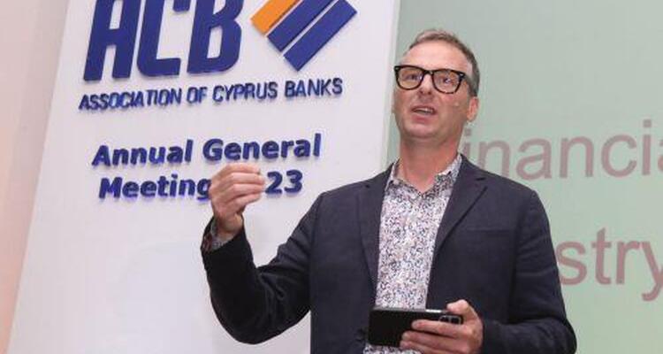 Ενώπιον ριζικών αλλαγών οι τράπεζες προβλέπει τραπεζικός εμπειρογνώμονας