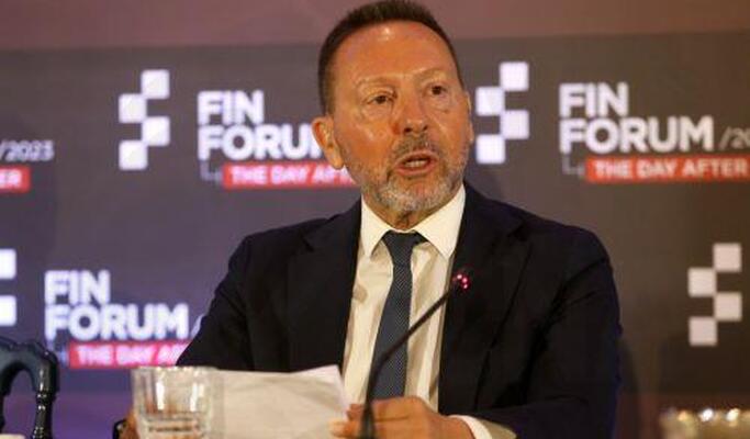 Στουρνάρας: Μια ακόμη αύξηση των επιτοκίων θα είναι αρκετή