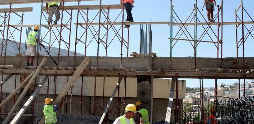 Άδειες οικοδομής για φθηνότερα και μικρότερα σπίτια