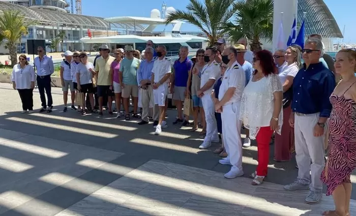 Υποδέχθηκαν το πρώτο κρουαζιερόπλοιο στην Αγία Νάπα (ΒΙΝΤΕΟ)