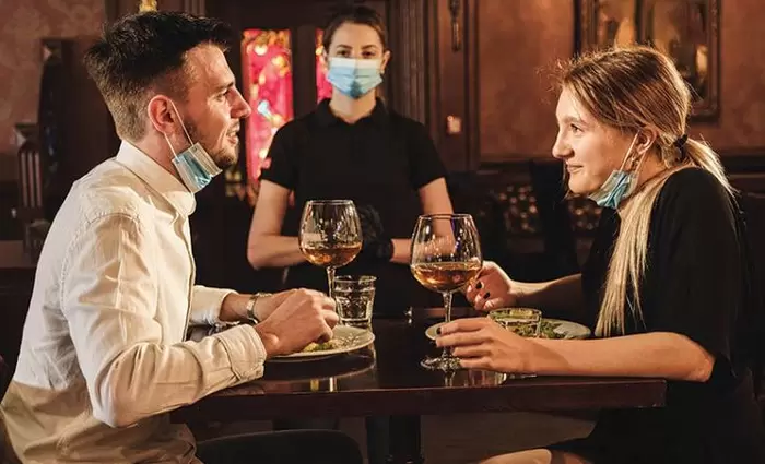 Μισογεμάτα τα κέντρα αναψυχής στις τουριστικές περιοχές