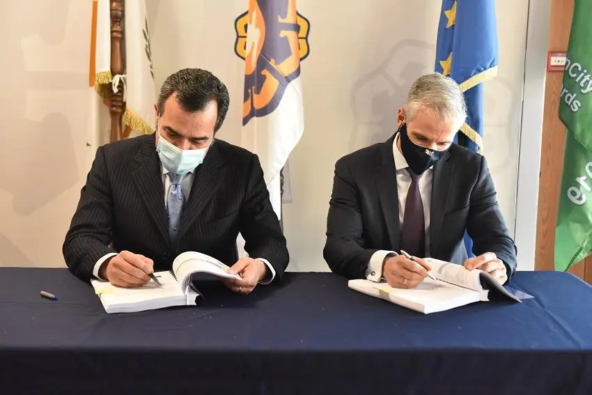 Υπογραφή σύμβασης μεταξύ Logicom Solutions & Δήμου Λευκωσίας
