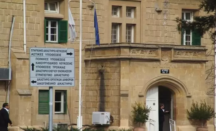 Σε απευθείας δίκη για σφετερισμό Ε/Κ περιουσιών η Γερμανίδα - Αντιμέτωπη με 56 κατηγορίες