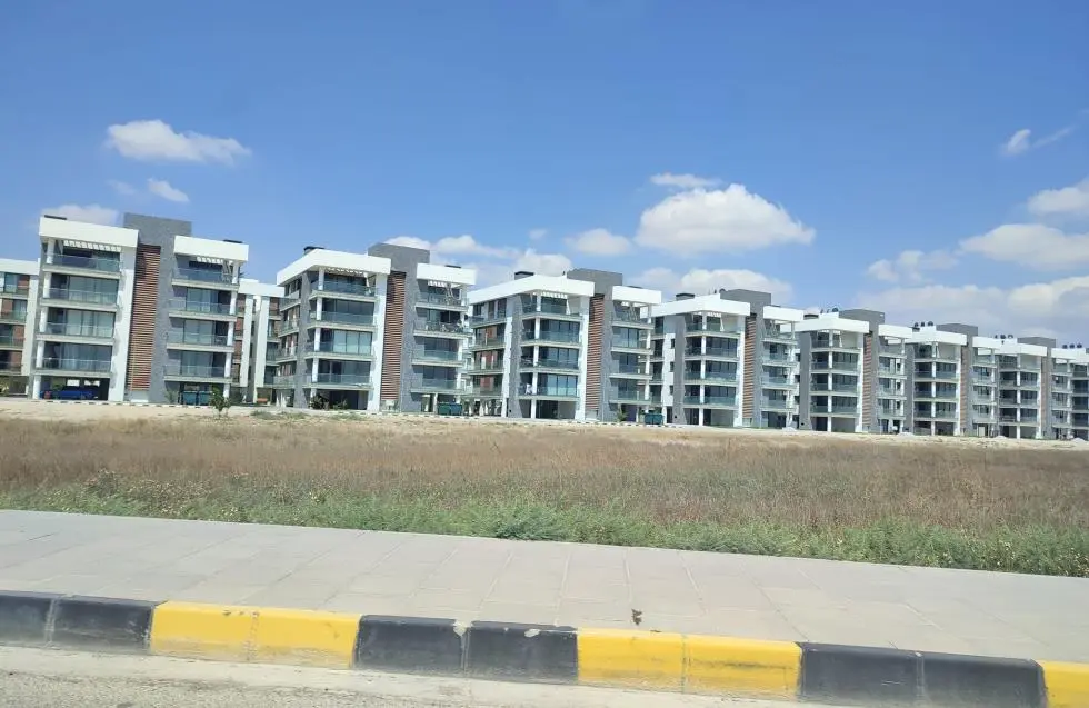 Ρώσοι μεταφέρουν την έδρα τους στα κατεχόμενα για να αποφύγουν τις κυρώσεις